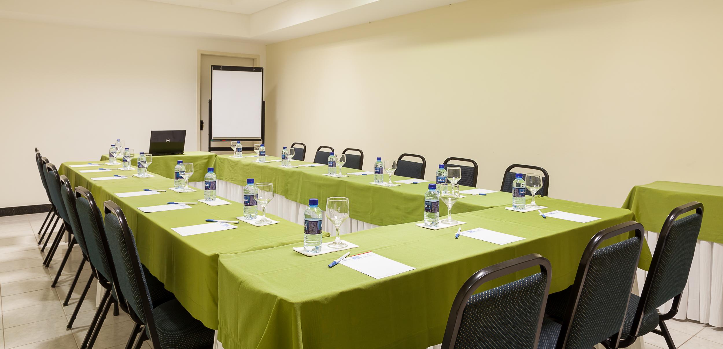 Hotel Euro Boa Viagem By Nacional 4*